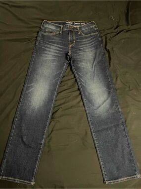 Arizona Jean Company Women’s Faded Blue Straight Leg Jeans